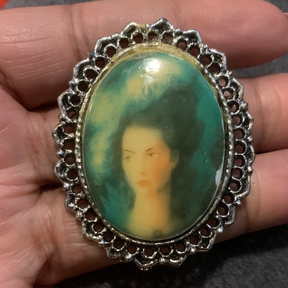 Vintage Cameo Brooch with Silver Frame